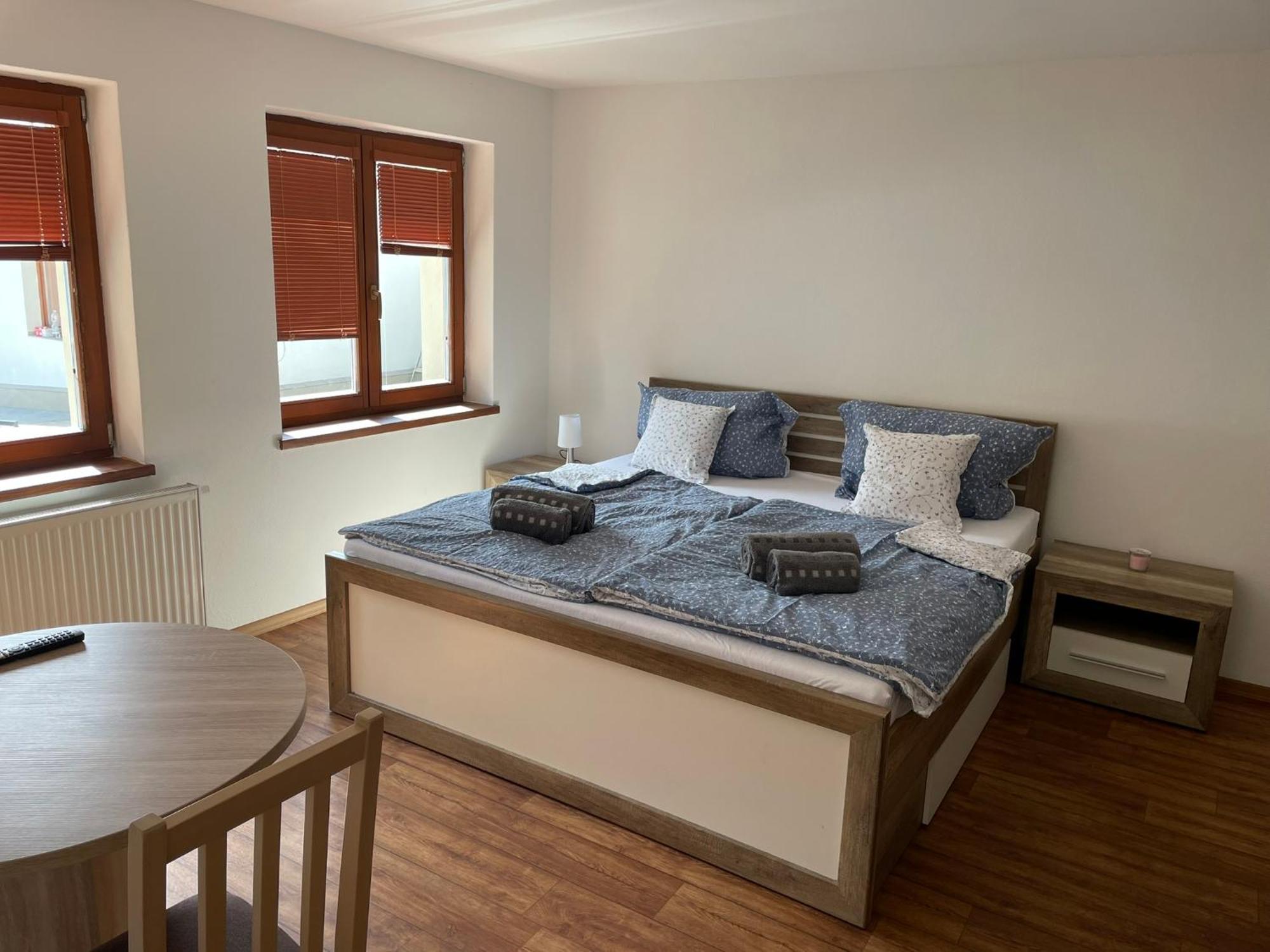 Nicolsburg Otel Mikulov Dış mekan fotoğraf