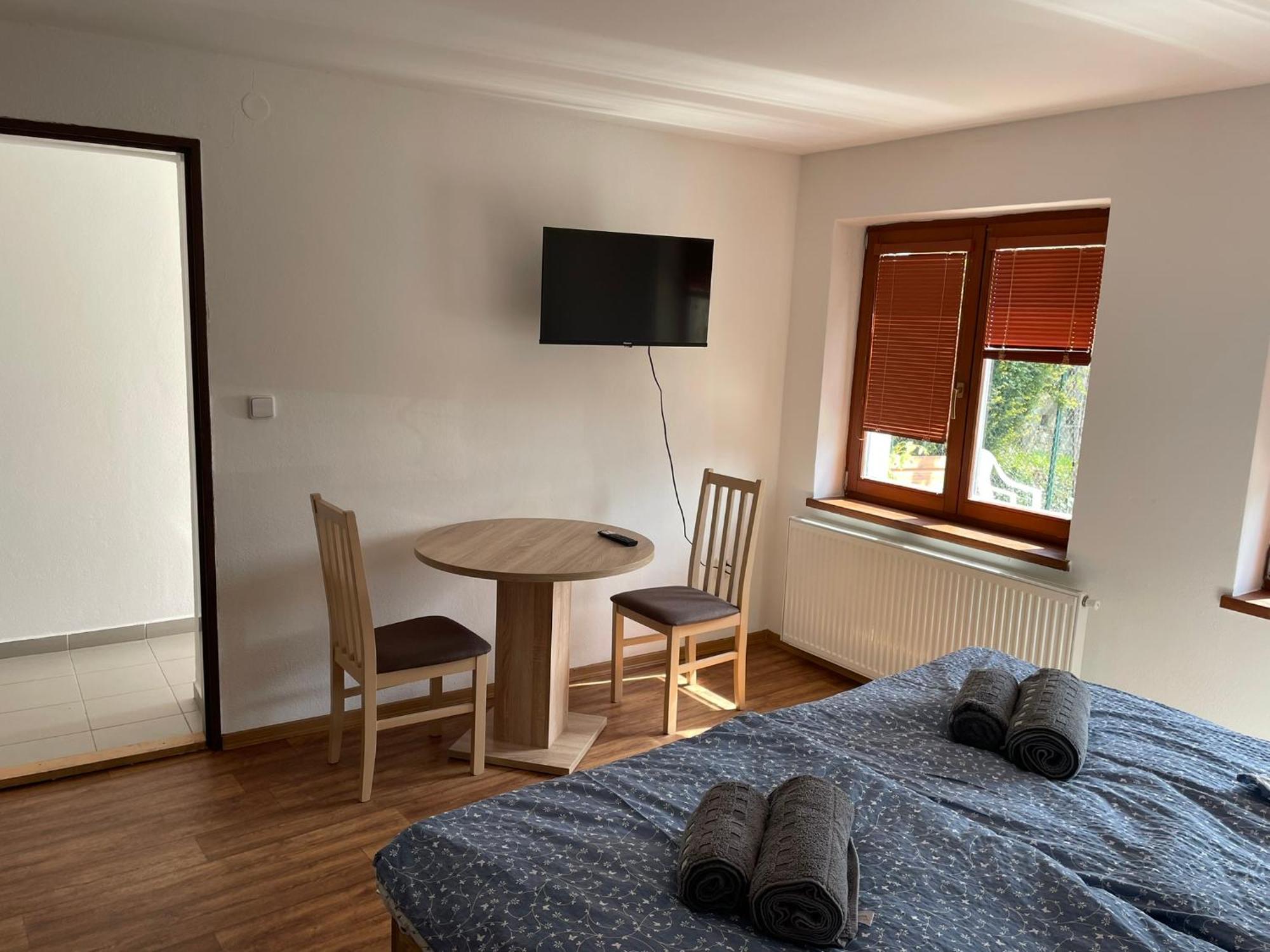 Nicolsburg Otel Mikulov Dış mekan fotoğraf